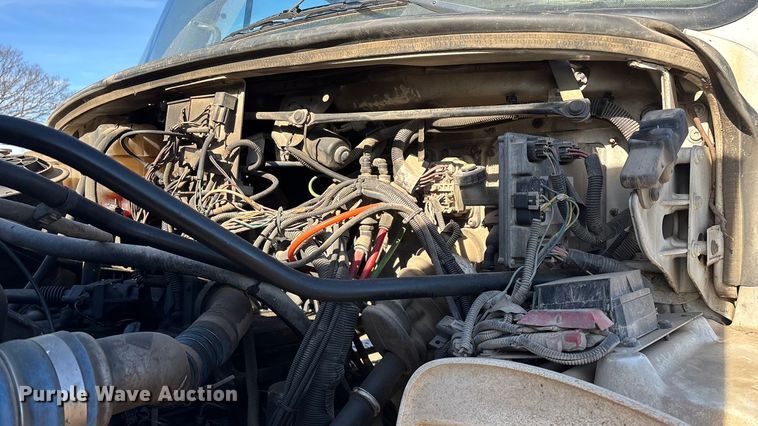 image for item ED2416 2006 Freightliner Business Class M2 fuel / lube truck