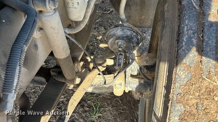 image for item ED2416 2006 Freightliner Business Class M2 fuel / lube truck