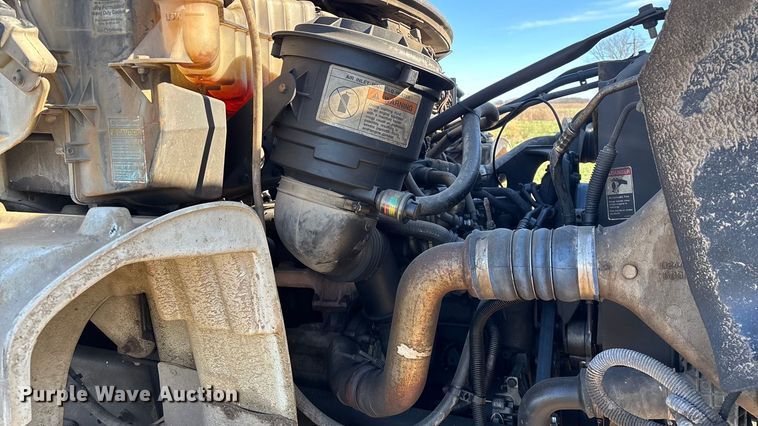 image for item ED2416 2006 Freightliner Business Class M2 fuel / lube truck