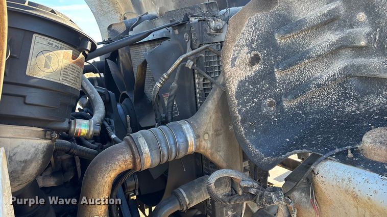 image for item ED2416 2006 Freightliner Business Class M2 fuel / lube truck