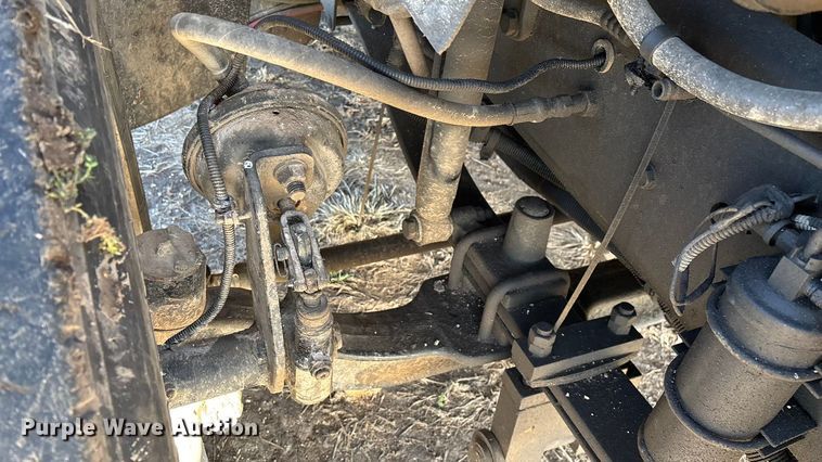 image for item ED2416 2006 Freightliner Business Class M2 fuel / lube truck