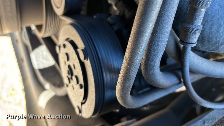 image for item ED2416 2006 Freightliner Business Class M2 fuel / lube truck