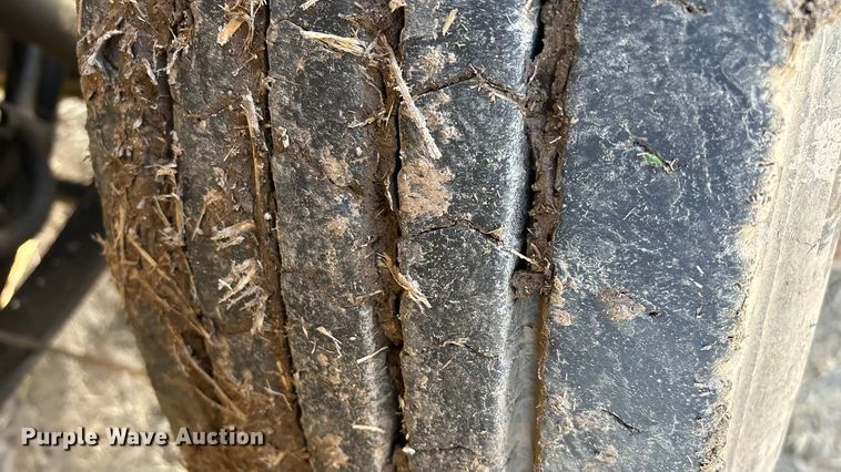 image for item ED2416 2006 Freightliner Business Class M2 fuel / lube truck