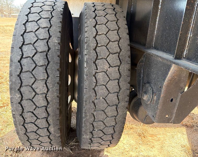 image for item ED5121 2020 Transcraft 554 C flatbed trailer