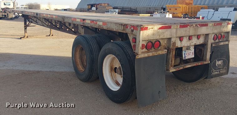 image for item EE1451 1980 Transcraft TL-13 flatbed trailer
