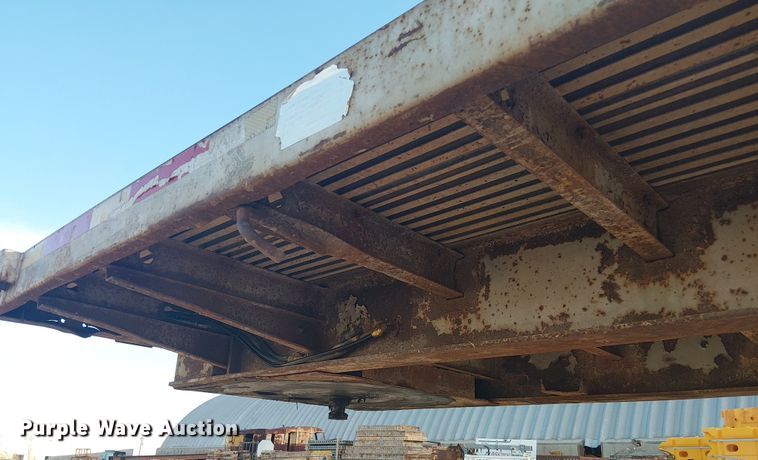 image for item EE1451 1980 Transcraft TL-13 flatbed trailer