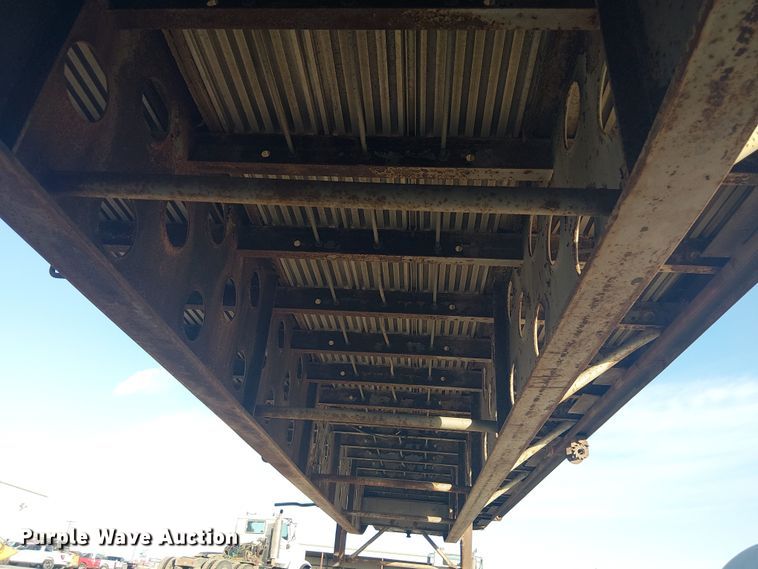 image for item EE1451 1980 Transcraft TL-13 flatbed trailer