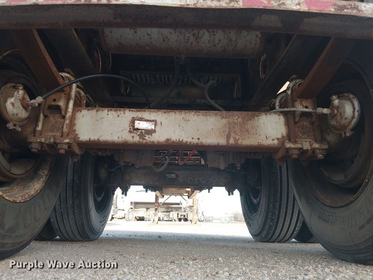 image for item EE1451 1980 Transcraft TL-13 flatbed trailer