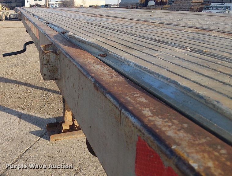 image for item EE1451 1980 Transcraft TL-13 flatbed trailer