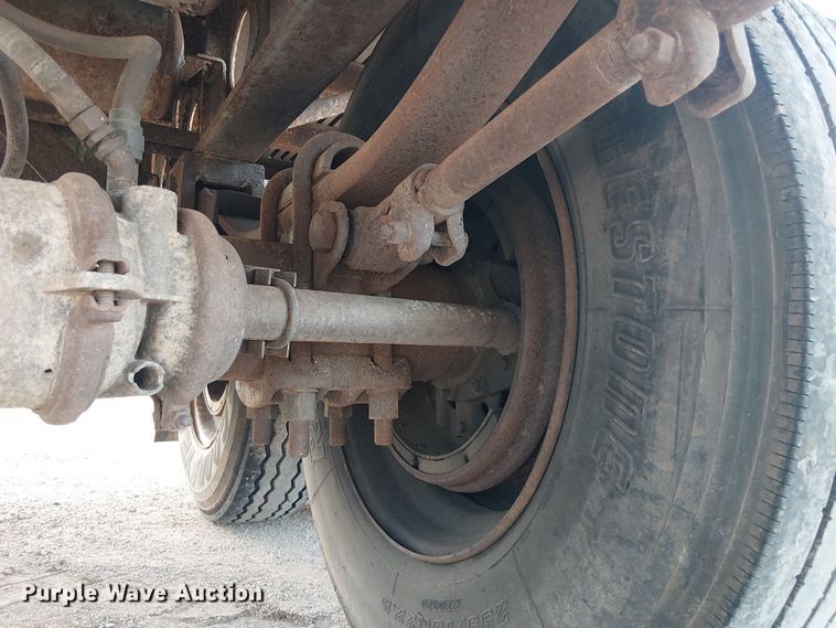 image for item EE1451 1980 Transcraft TL-13 flatbed trailer