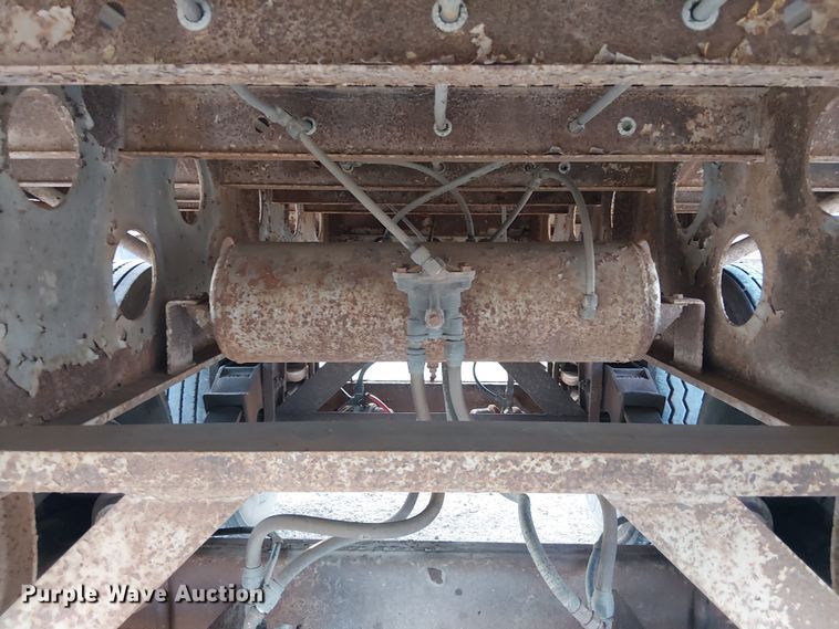 image for item EE1451 1980 Transcraft TL-13 flatbed trailer