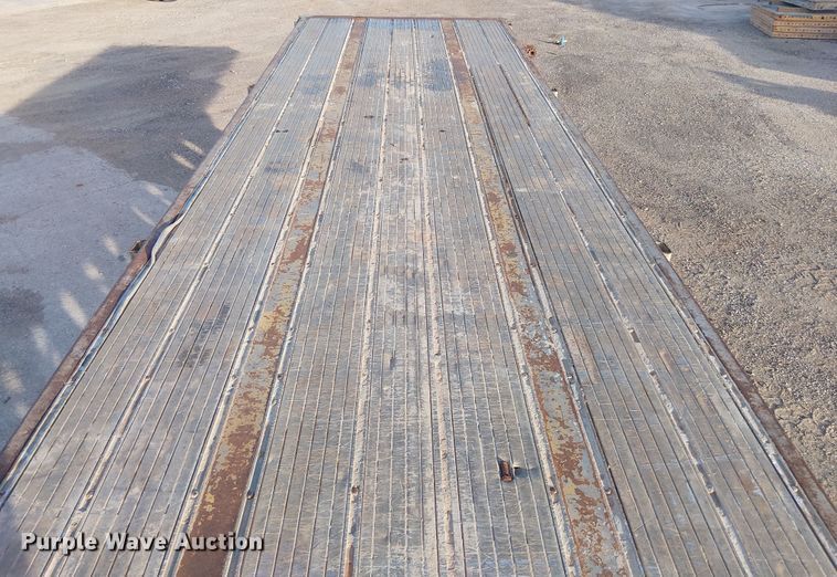 image for item EE1451 1980 Transcraft TL-13 flatbed trailer