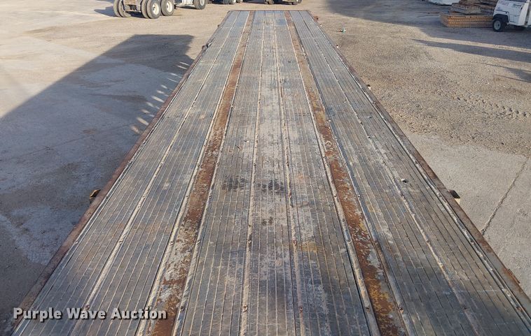 image for item EE1451 1980 Transcraft TL-13 flatbed trailer