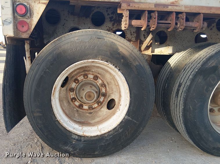 image for item EE1451 1980 Transcraft TL-13 flatbed trailer