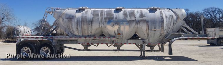 image for item EE1452 2014 Vantage Trailer pneumatic dry bulk trailer