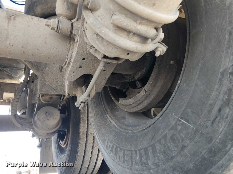 image for item EE1452 2014 Vantage Trailer pneumatic dry bulk trailer