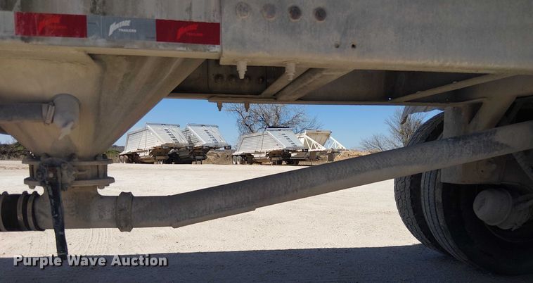 image for item EE1452 2014 Vantage Trailer pneumatic dry bulk trailer