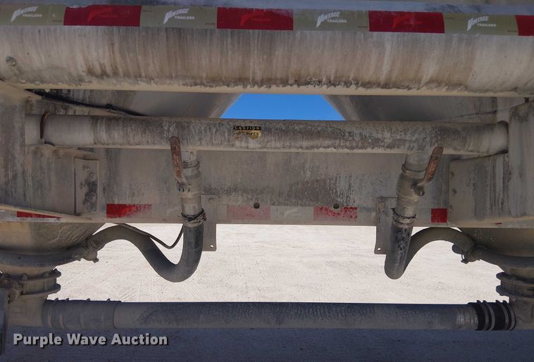 image for item EE1452 2014 Vantage Trailer pneumatic dry bulk trailer