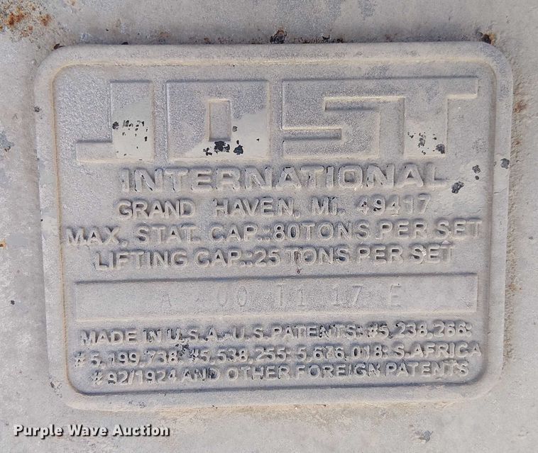 image for item EE1452 2014 Vantage Trailer pneumatic dry bulk trailer