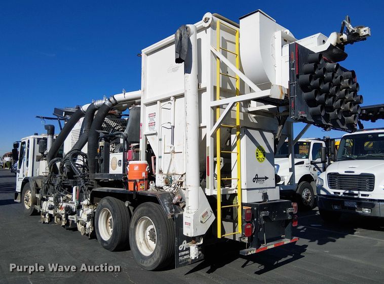 image for item EE5119 2012 Condor American LaFrance  road marking removal truck