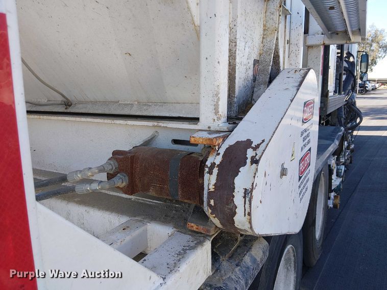 image for item EE5119 2012 Condor American LaFrance  road marking removal truck