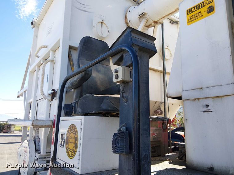 image for item EE5119 2012 Condor American LaFrance  road marking removal truck