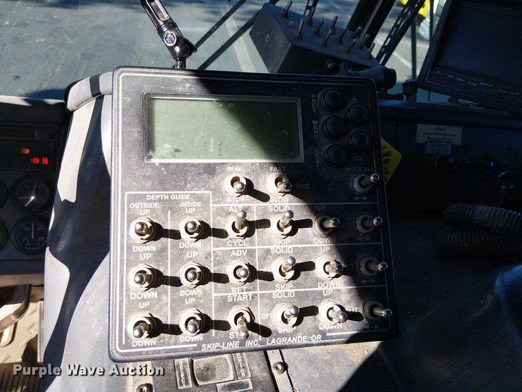 image for item EE5119 2012 Condor American LaFrance  road marking removal truck