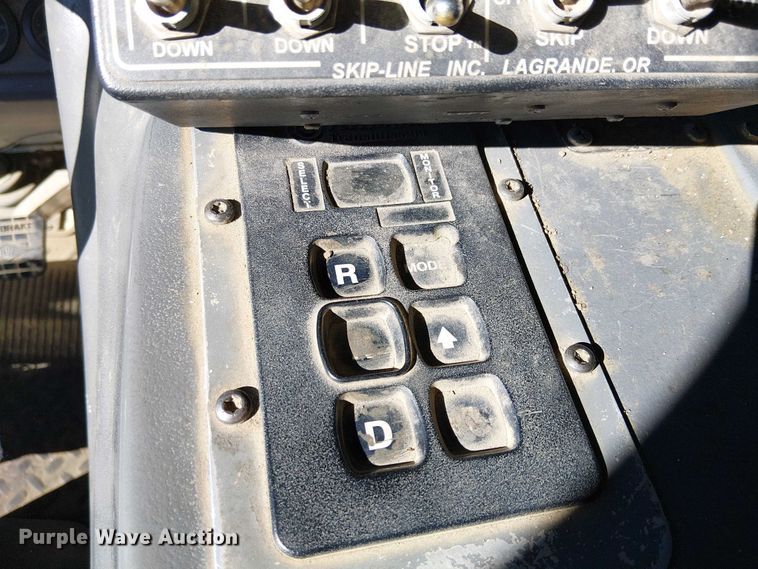 image for item EE5119 2012 Condor American LaFrance  road marking removal truck