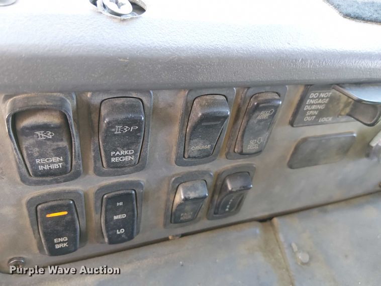 image for item EE5119 2012 Condor American LaFrance  road marking removal truck