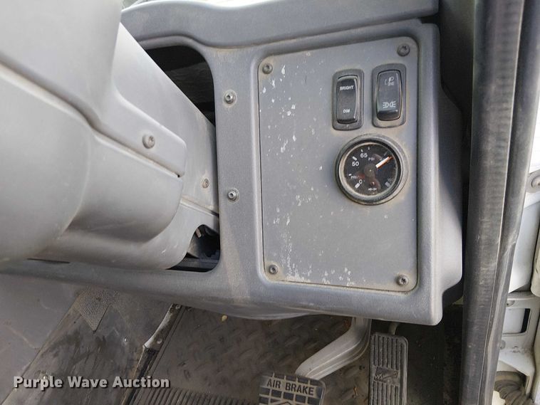 image for item EE5119 2012 Condor American LaFrance  road marking removal truck