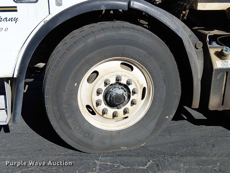 image for item EE5119 2012 Condor American LaFrance  road marking removal truck