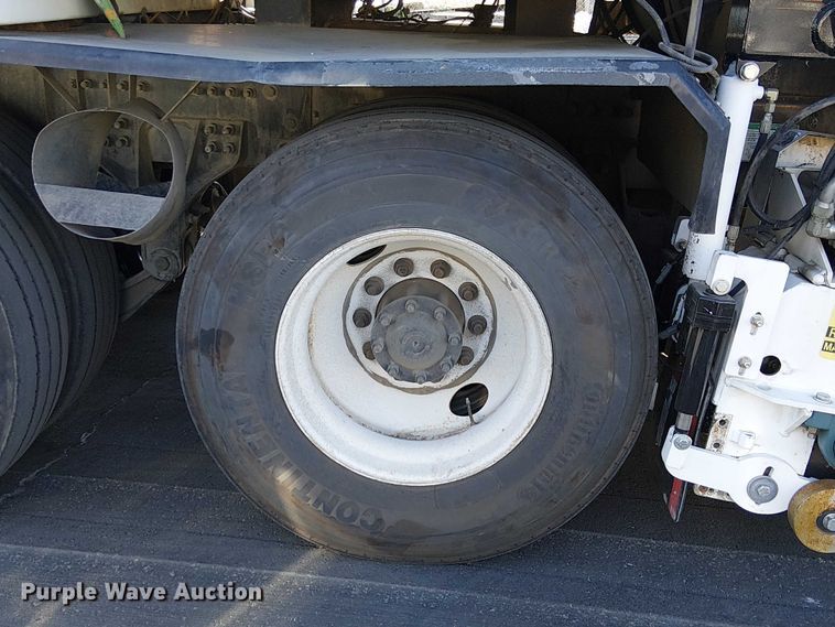 image for item EE5119 2012 Condor American LaFrance  road marking removal truck