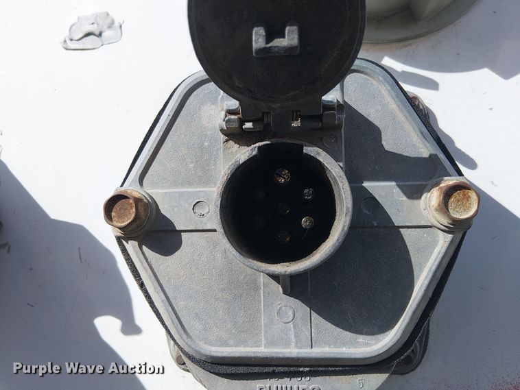 image for item EE5170 2004 Hyundai Translead dry van trailer