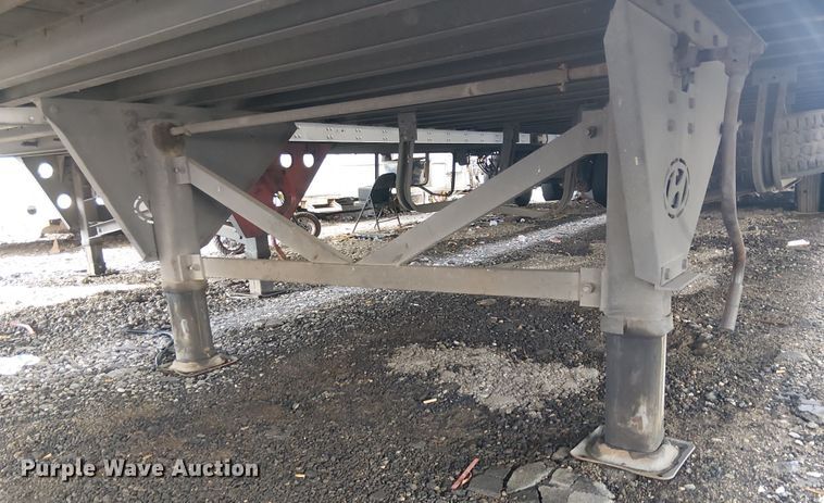 image for item EE5170 2004 Hyundai Translead dry van trailer