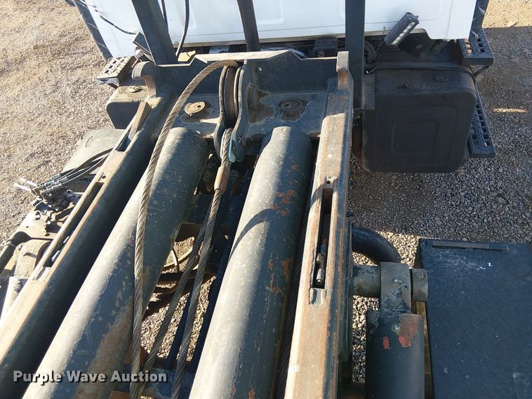 image for item EE5178 2000 Sterling L7500 roll-off container truck