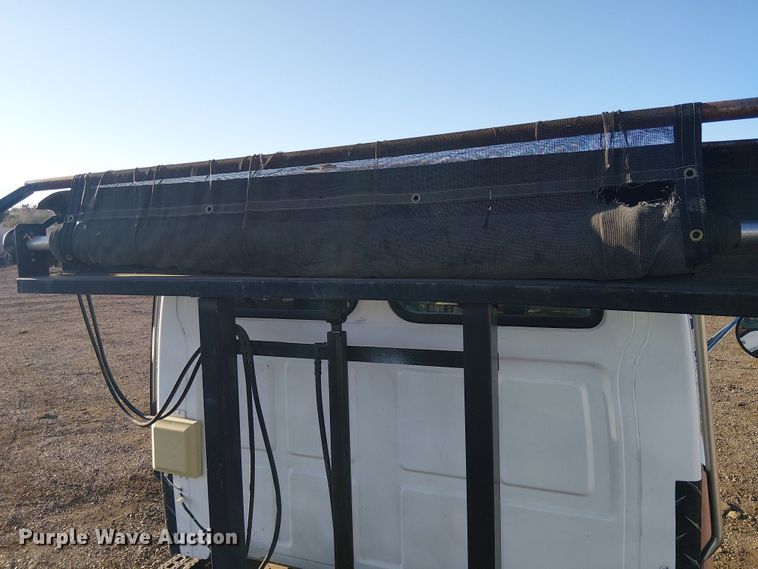 image for item EE5178 2000 Sterling L7500 roll-off container truck