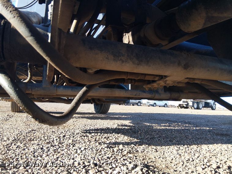 image for item EE5178 2000 Sterling L7500 roll-off container truck