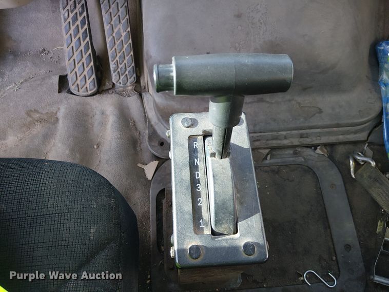 image for item EE5178 2000 Sterling L7500 roll-off container truck