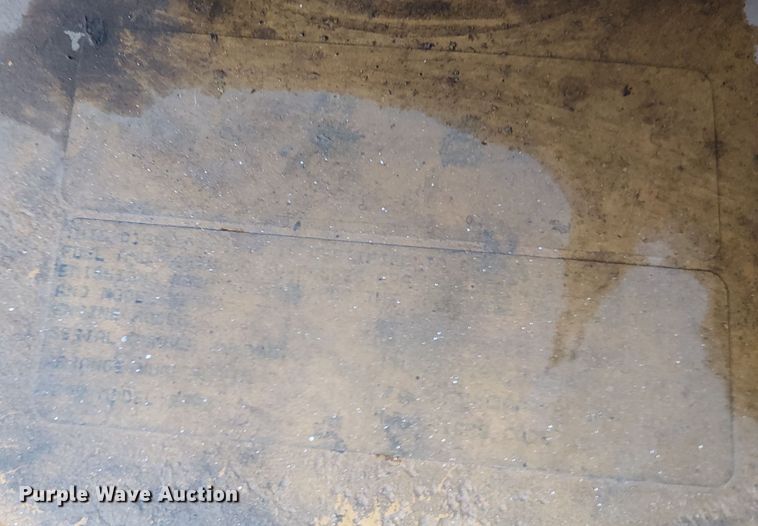 image for item EE5178 2000 Sterling L7500 roll-off container truck