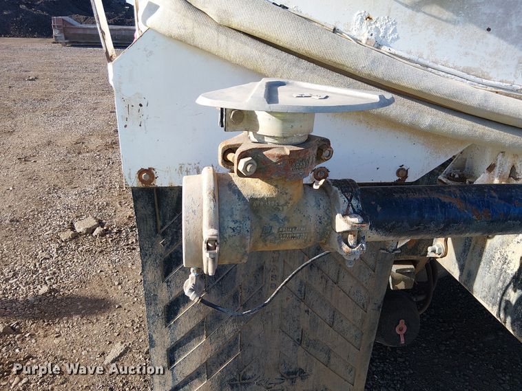 image for item EE5179 2006 International 4400 water truck