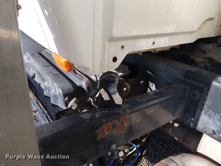 image for item EE5179 2006 International 4400 water truck