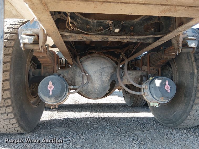 image for item EE5179 2006 International 4400 water truck