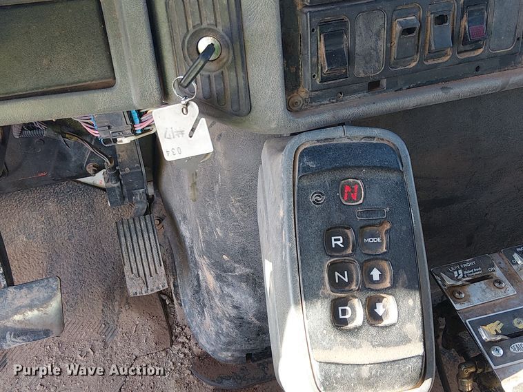 image for item EE5179 2006 International 4400 water truck