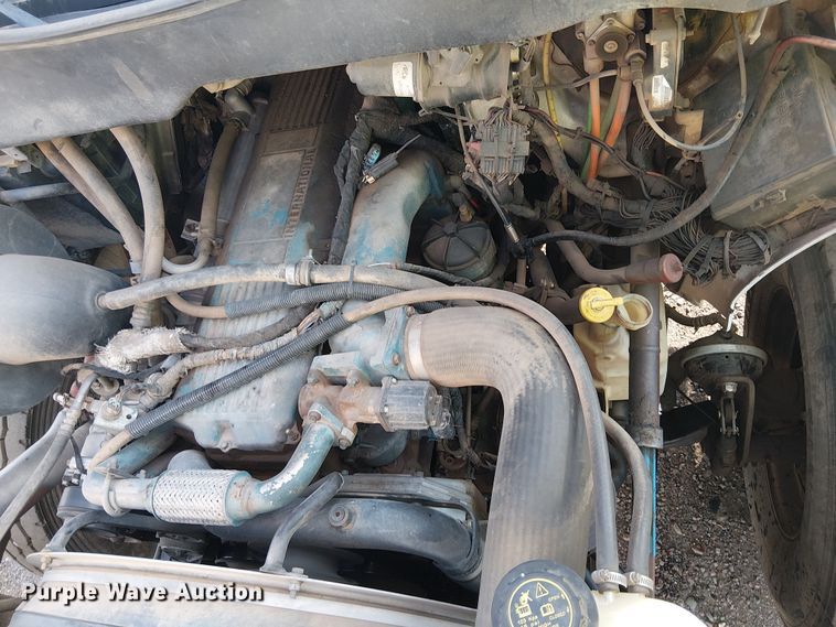 image for item EE5179 2006 International 4400 water truck