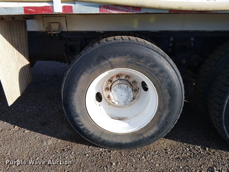 image for item EE5179 2006 International 4400 water truck