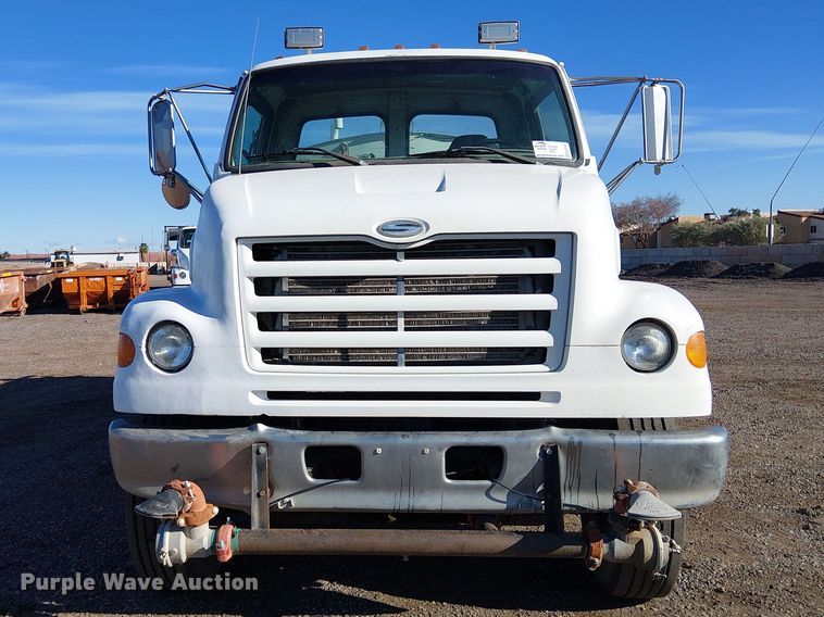 image for item EE5181 1999 Sterling L7501 water truck