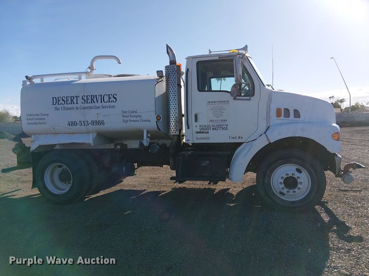 image for item EE5181 1999 Sterling L7501 water truck