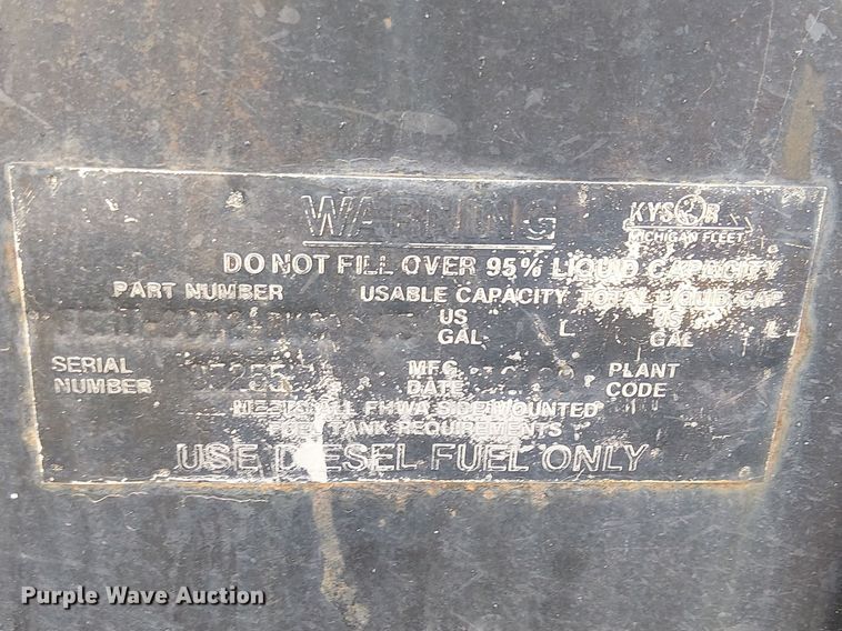 image for item EE5181 1999 Sterling L7501 water truck