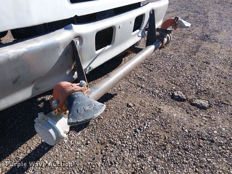 image for item EE5181 1999 Sterling L7501 water truck