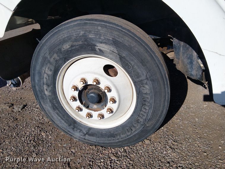 image for item EE5181 1999 Sterling L7501 water truck